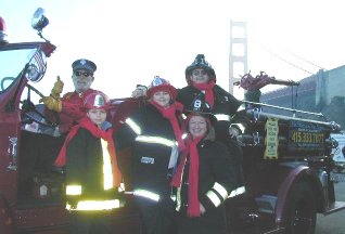 Family rides the fire engine 